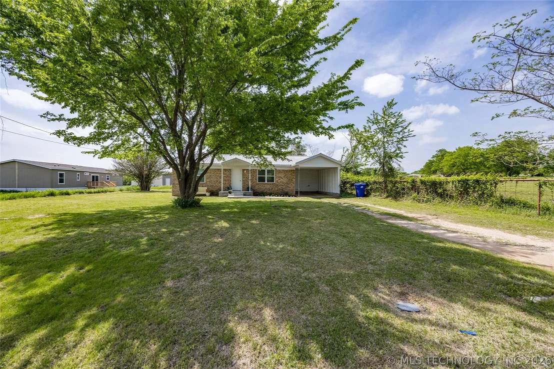 Photo of 647 Sawmill Road