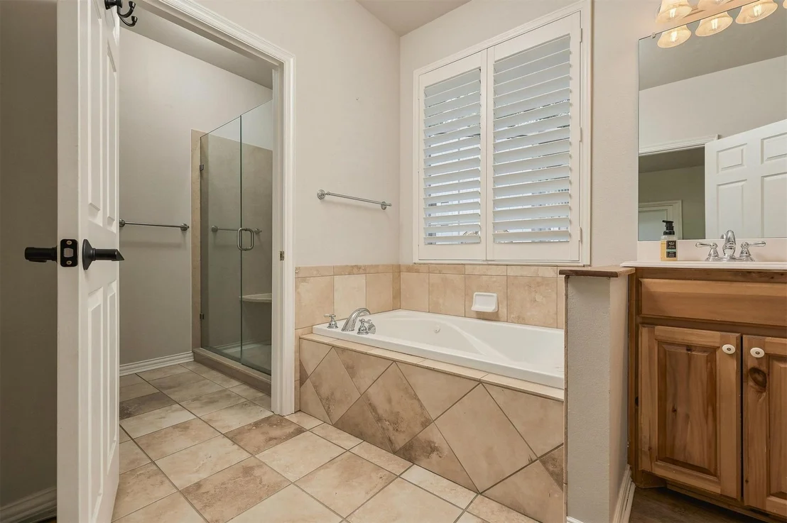 Photo of 205 Thousand Oaks