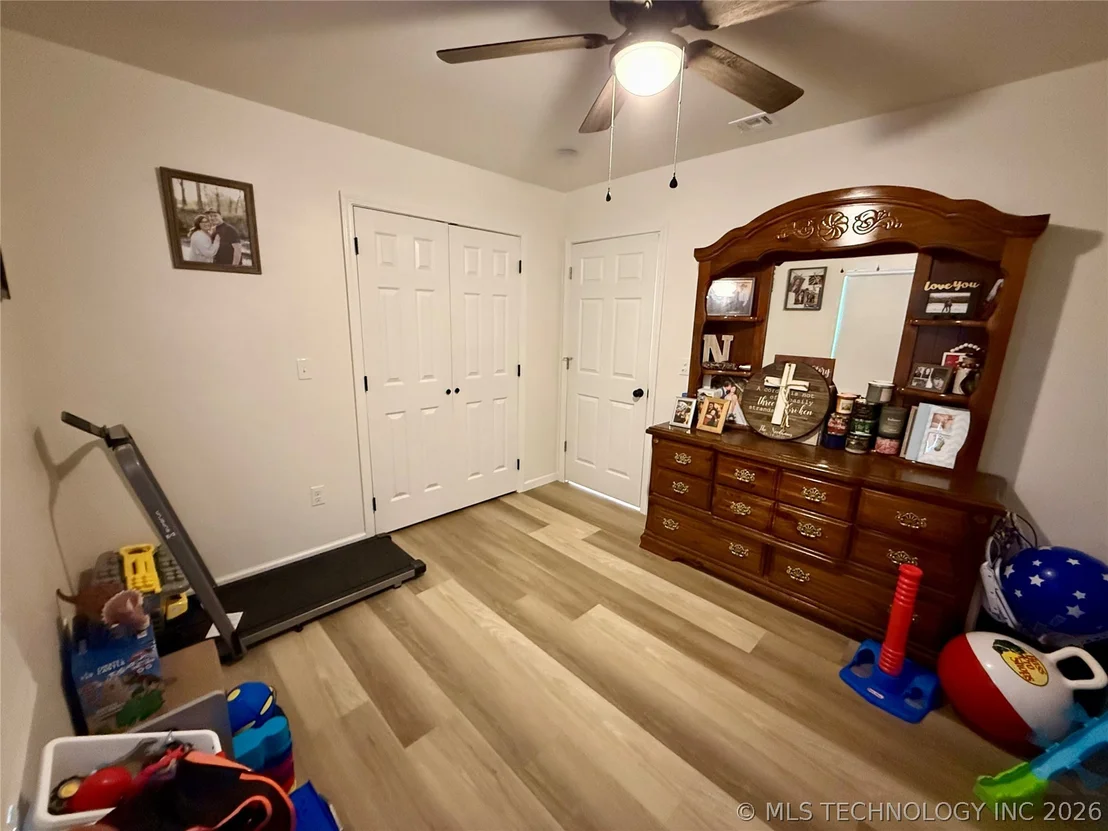 Photo of 989 Sequoyah Drive
