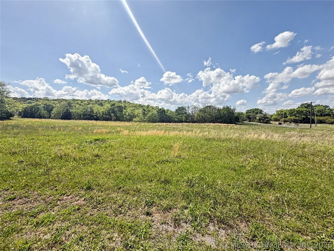 Photo of 428 S Thunder Road