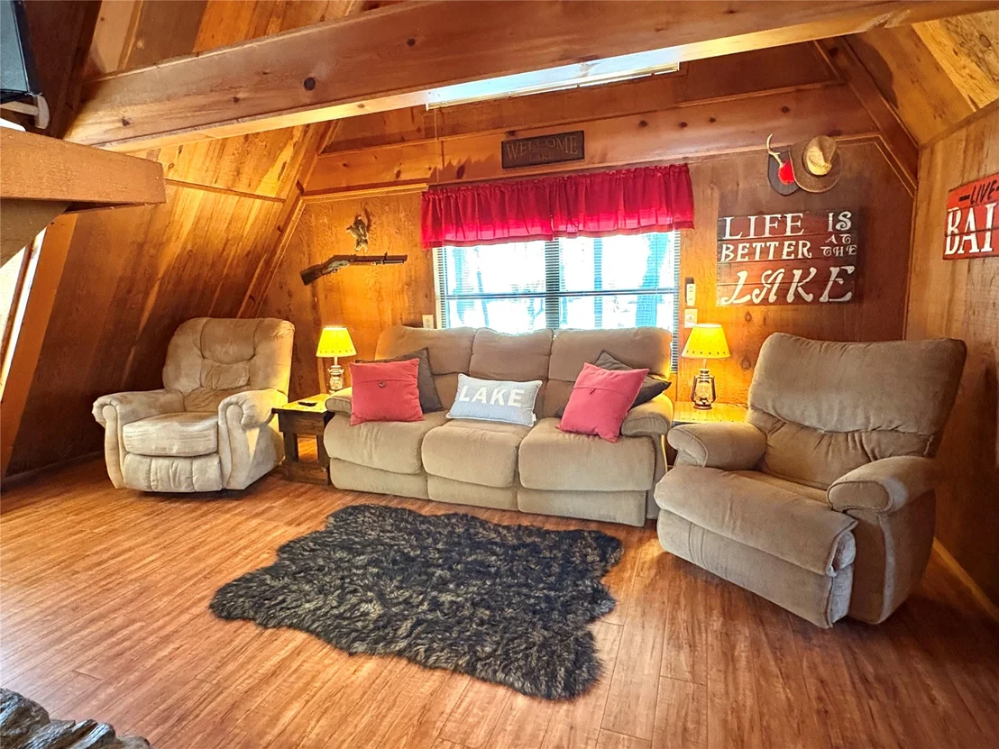 Photo of 979 County Line Road