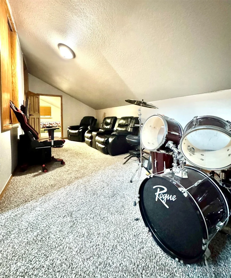 Photo of 1048 Robin Hood Road