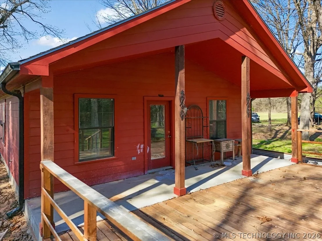 Photo of 2576 Winnett Road