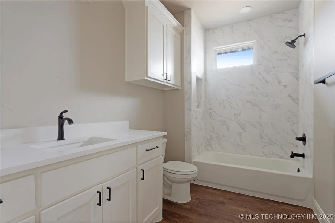 Photo of 300 Sunset Way