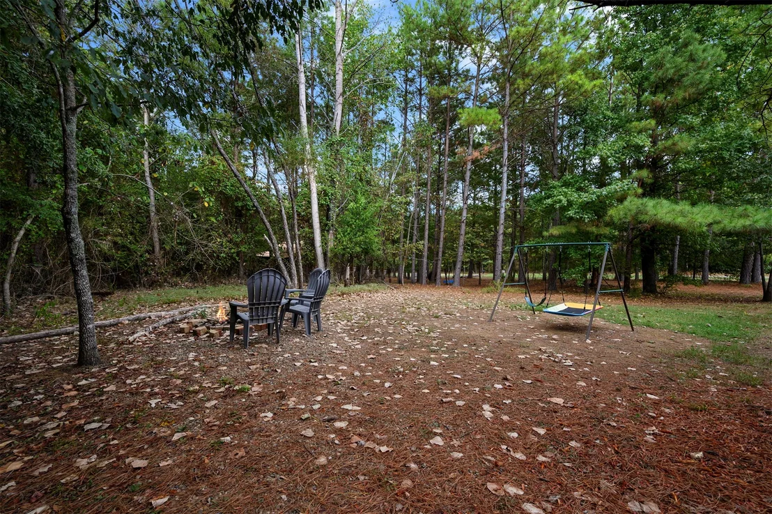 Photo of 609 Canoe Road