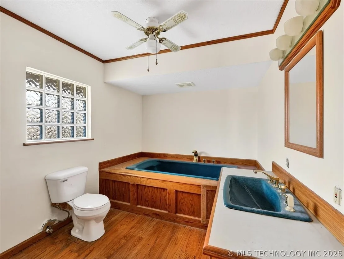 Photo of 22191 Carters Lake Road