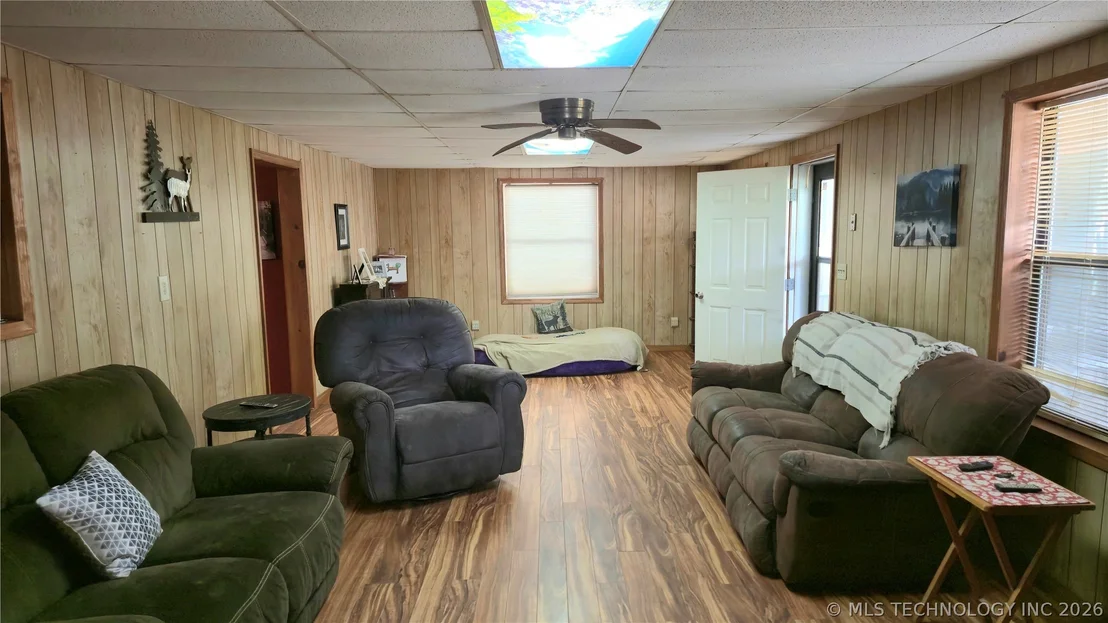 Photo of 417566 E 1140 Road