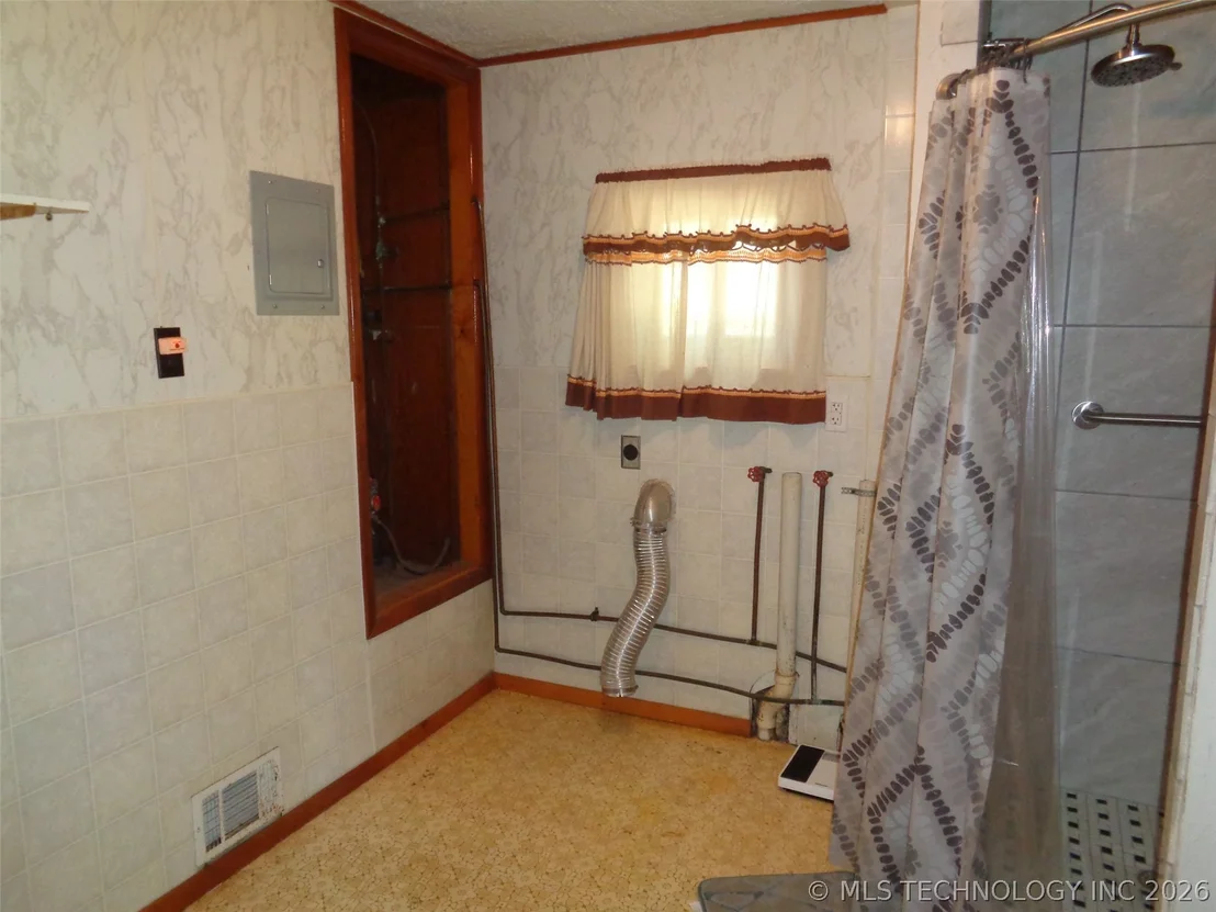 Photo of 211 Oak Avenue