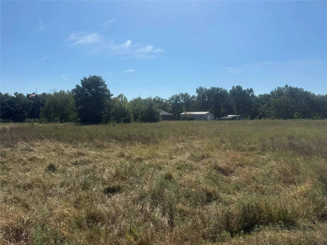 Photo of 415590 Highway 9