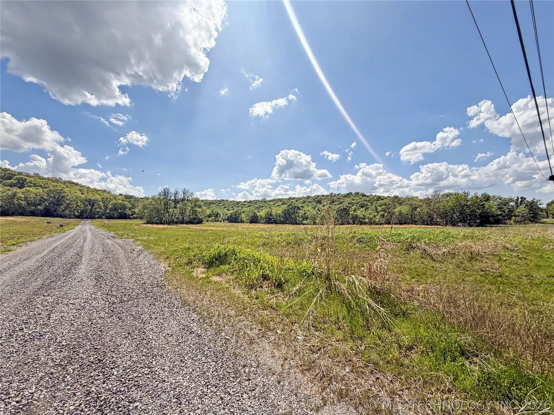 Photo of 428 S Thunder Road