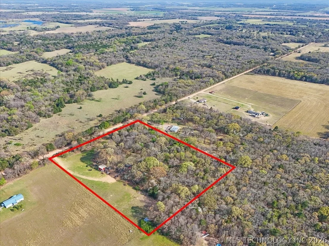 Photo of 2576 Winnett Road