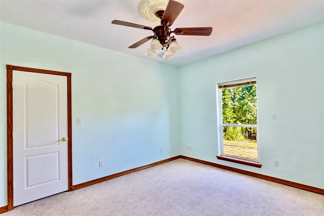 Photo of 25 E Shoreline Drive