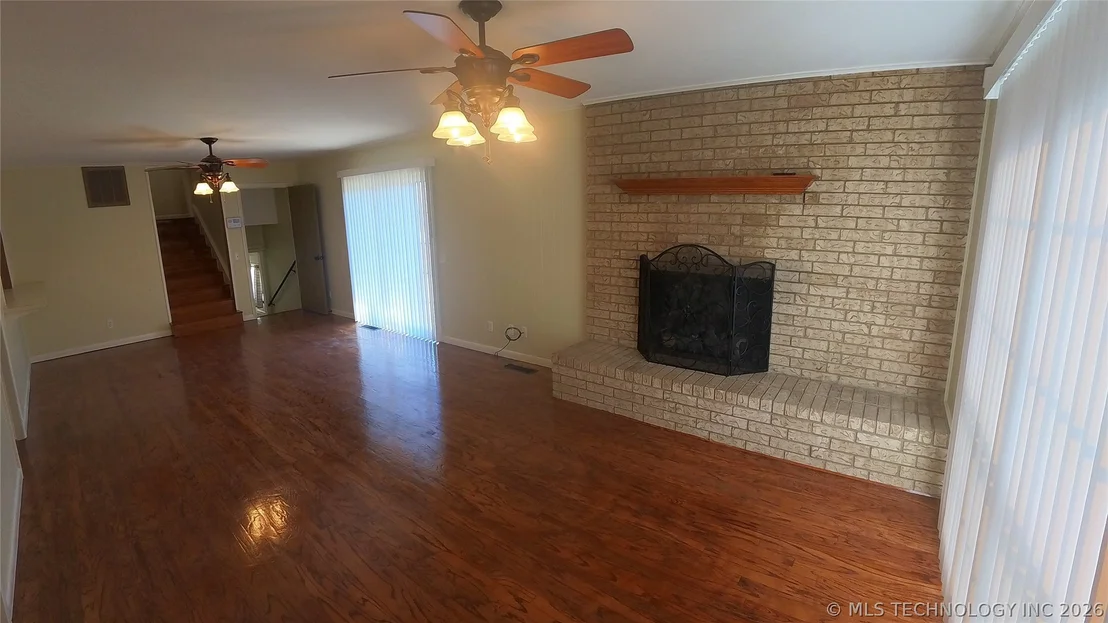 Photo of 411 S 3rd