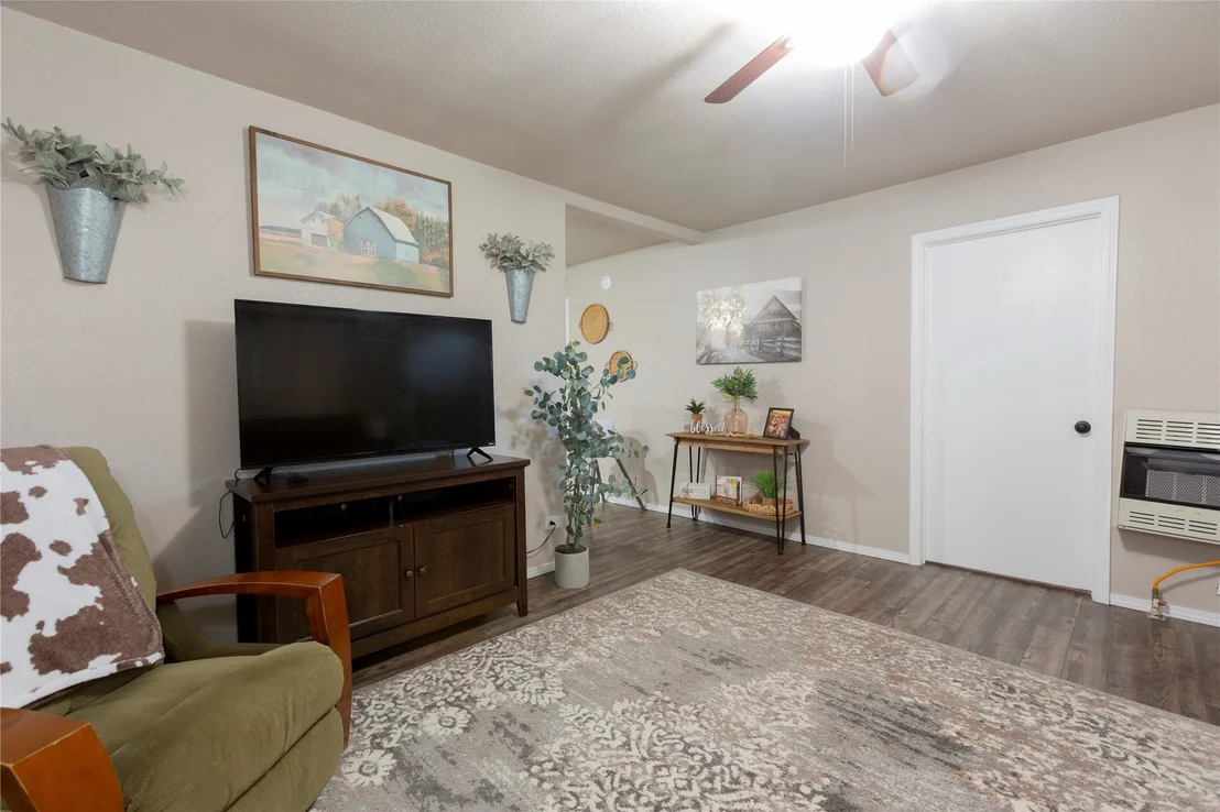 Photo of 524 3rd Street