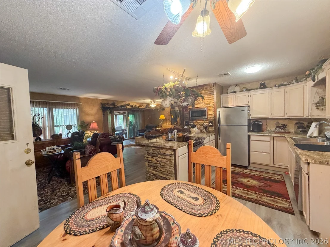 Photo of 445490 Indian Road
