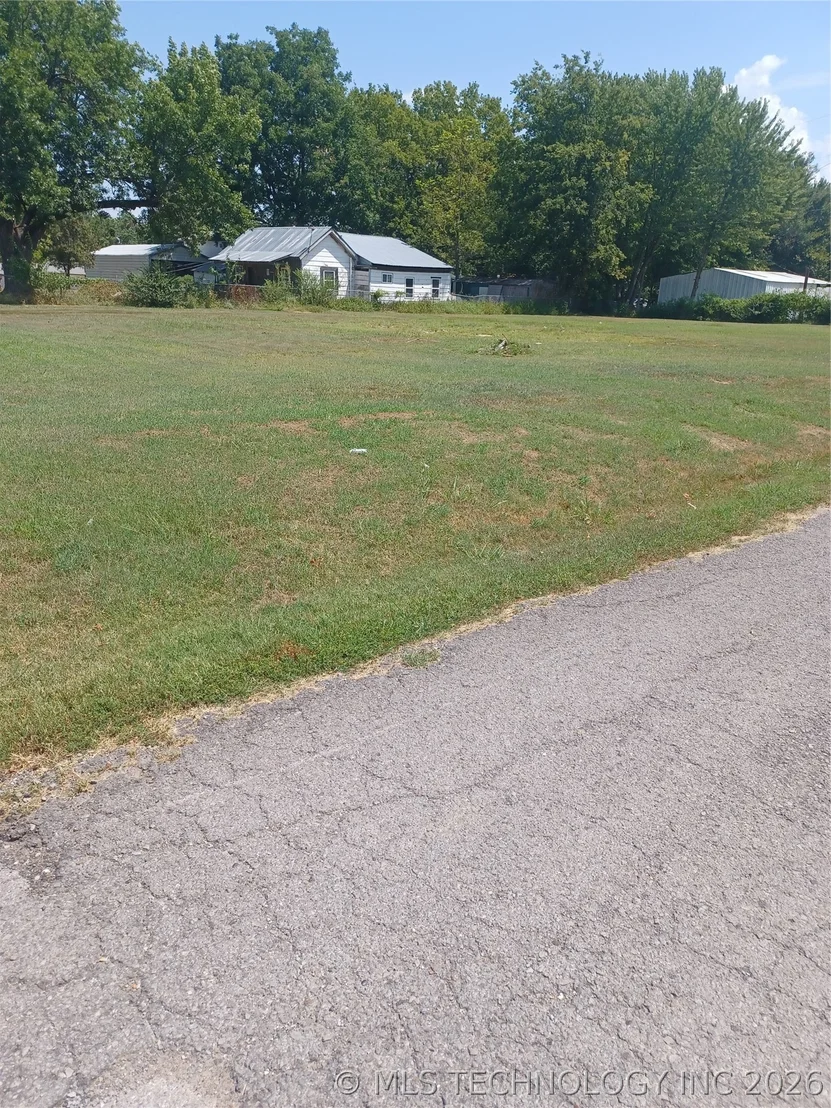 Photo of 514 SE Main Street