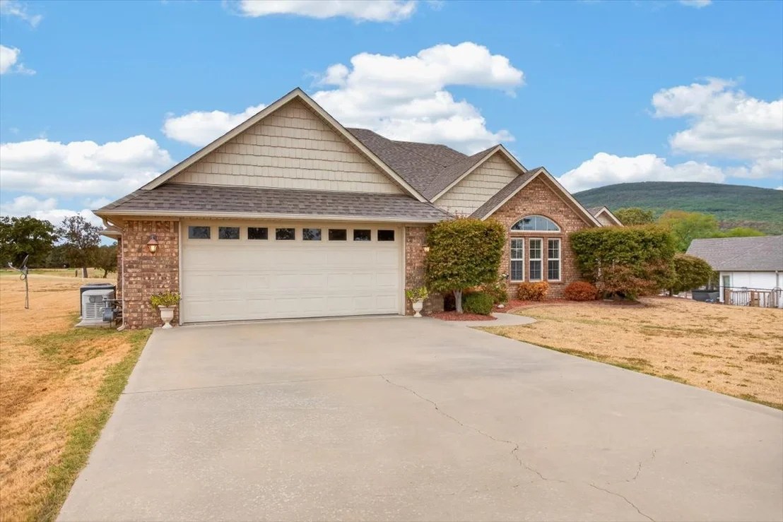 Photo of 23570 Wolf Valley Road