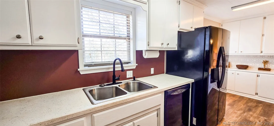 Photo of 1614 Sherwood Road