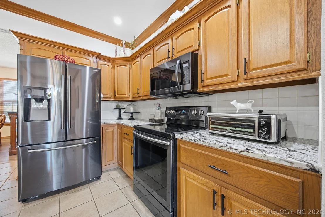 Photo of 2445 Avalon Drive