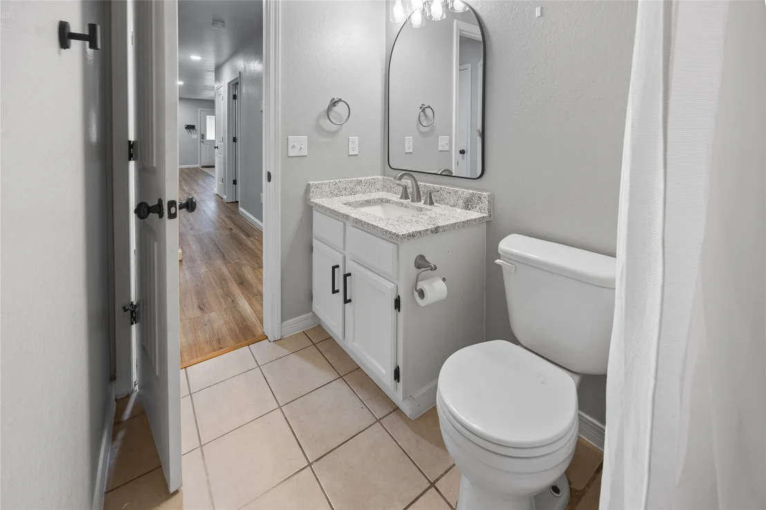 Photo of 4420 W 580