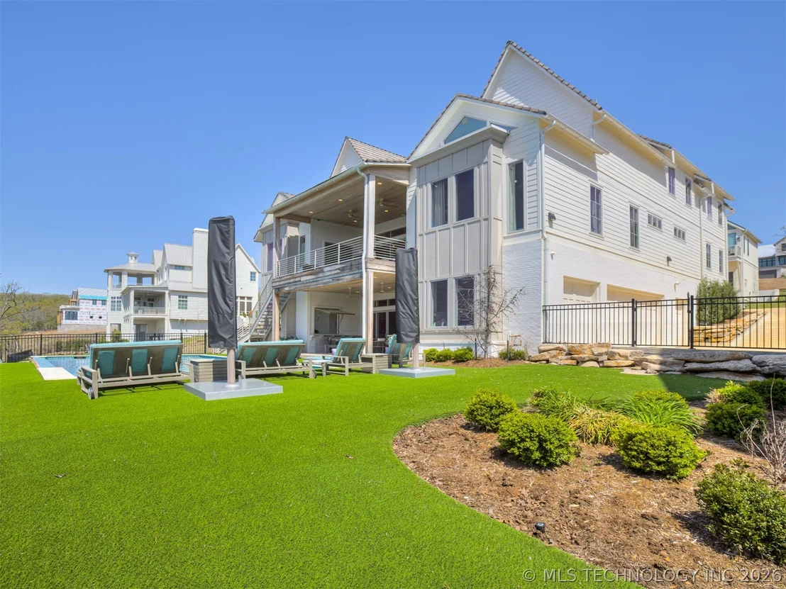 Photo of 120 Lower Green Way