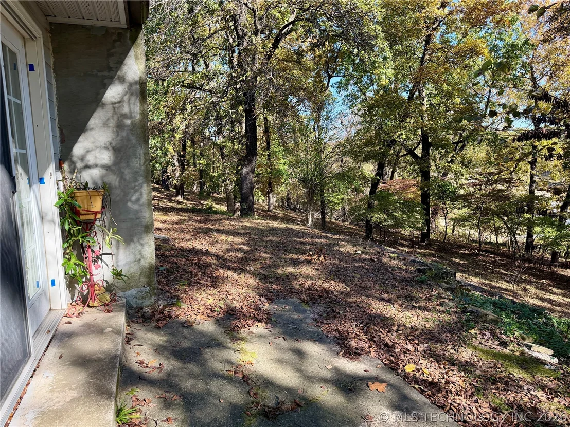 Photo of 425671 E 1168 Road