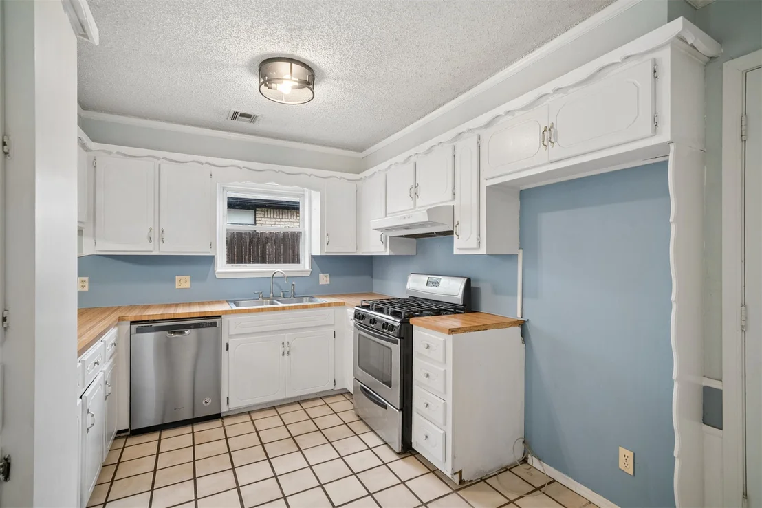 Photo of 903 Holmes