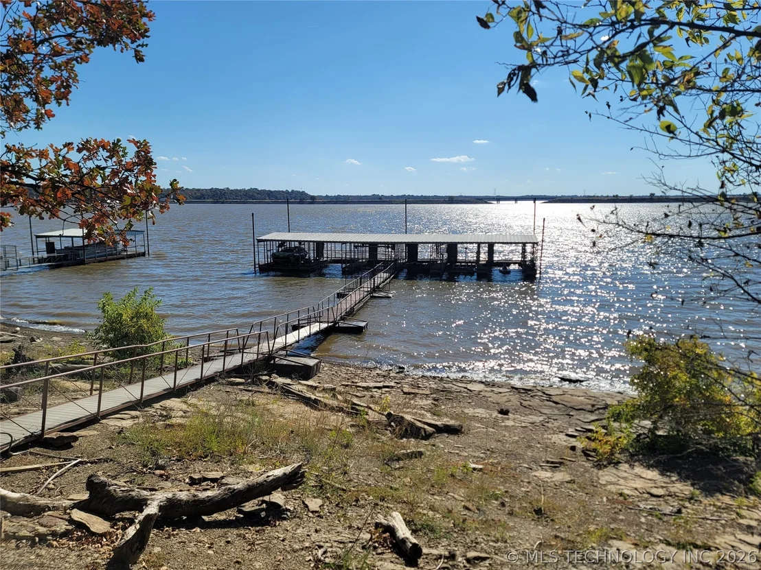 Photo of 416036 La Vista Drive