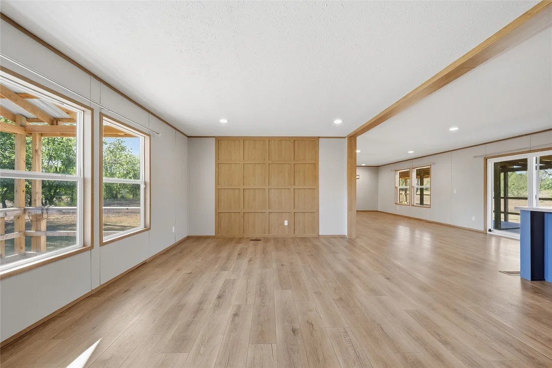 Photo of 615 Jonathan Place