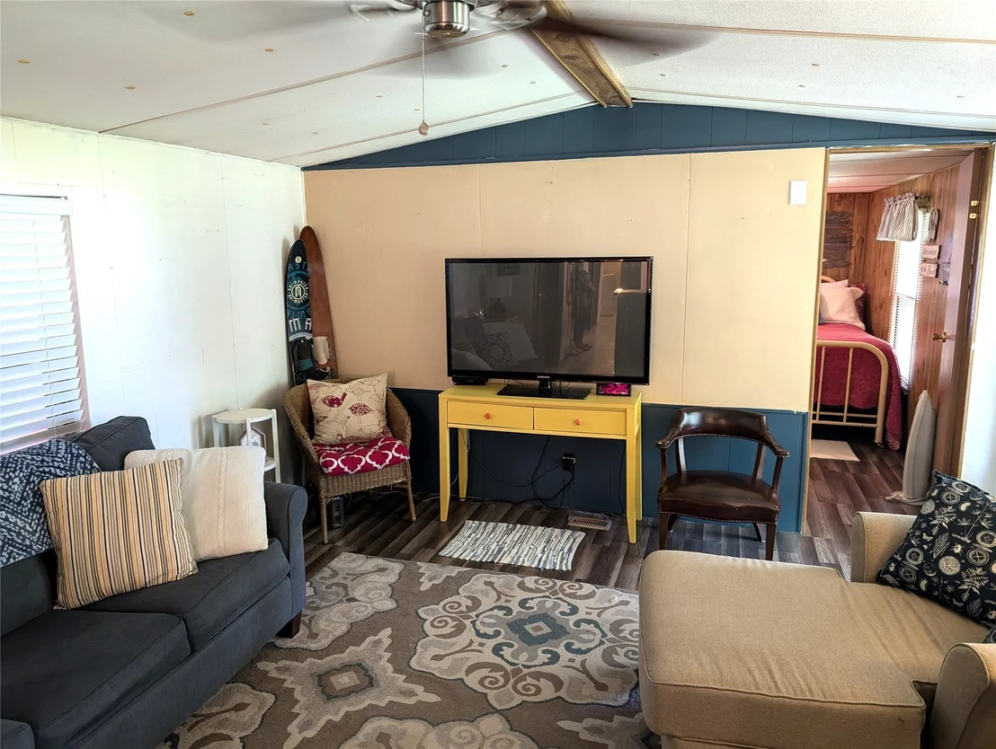 Photo of 105 Circle Drive