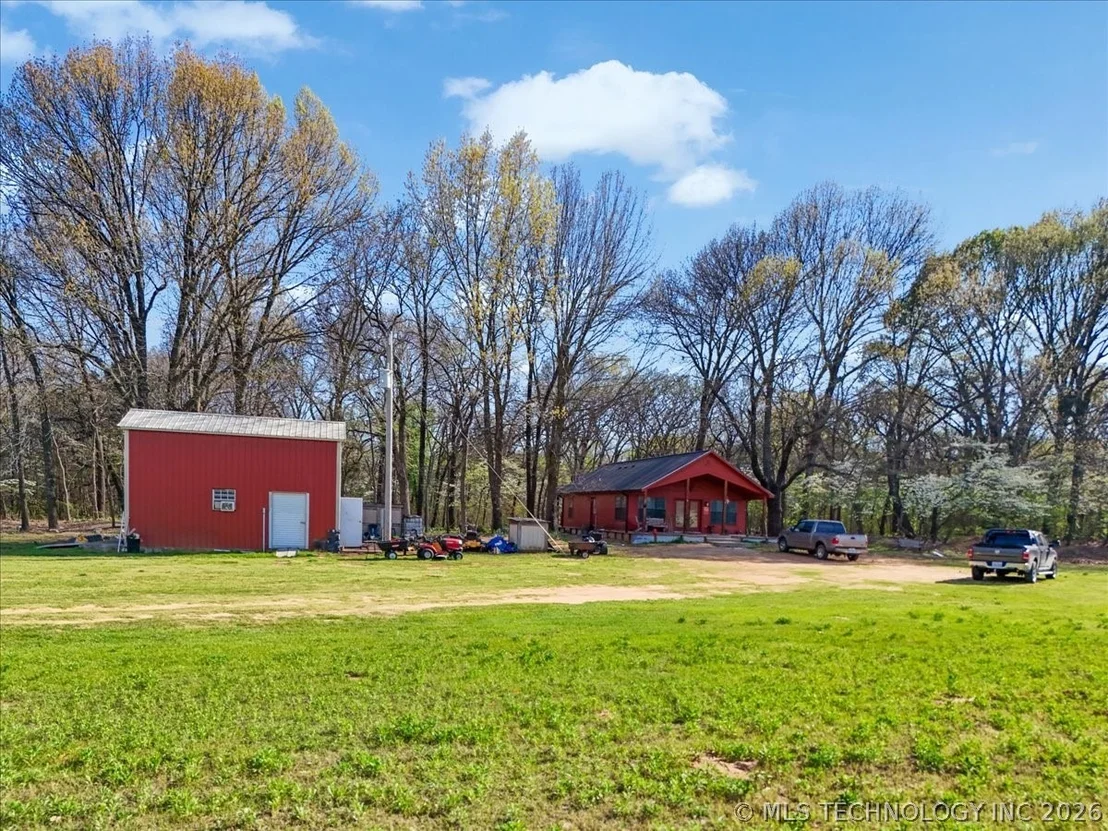 Photo of 2576 Winnett Road