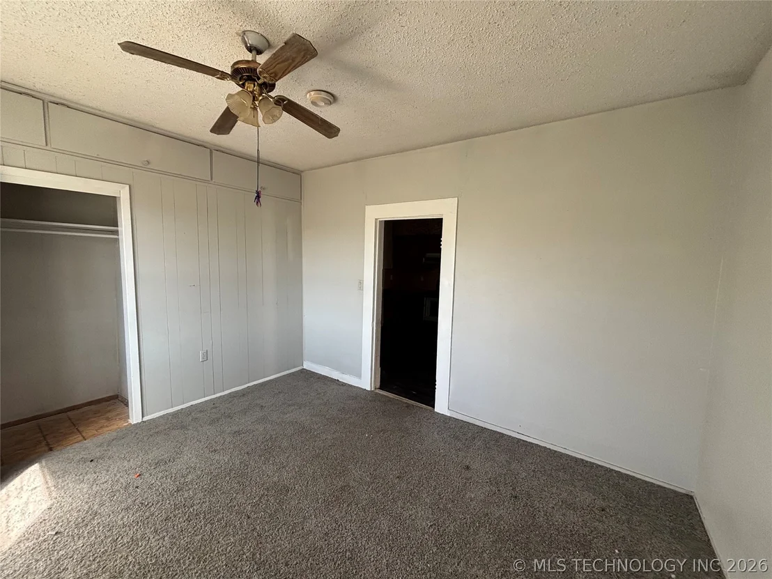 Photo of 1398 Sexton