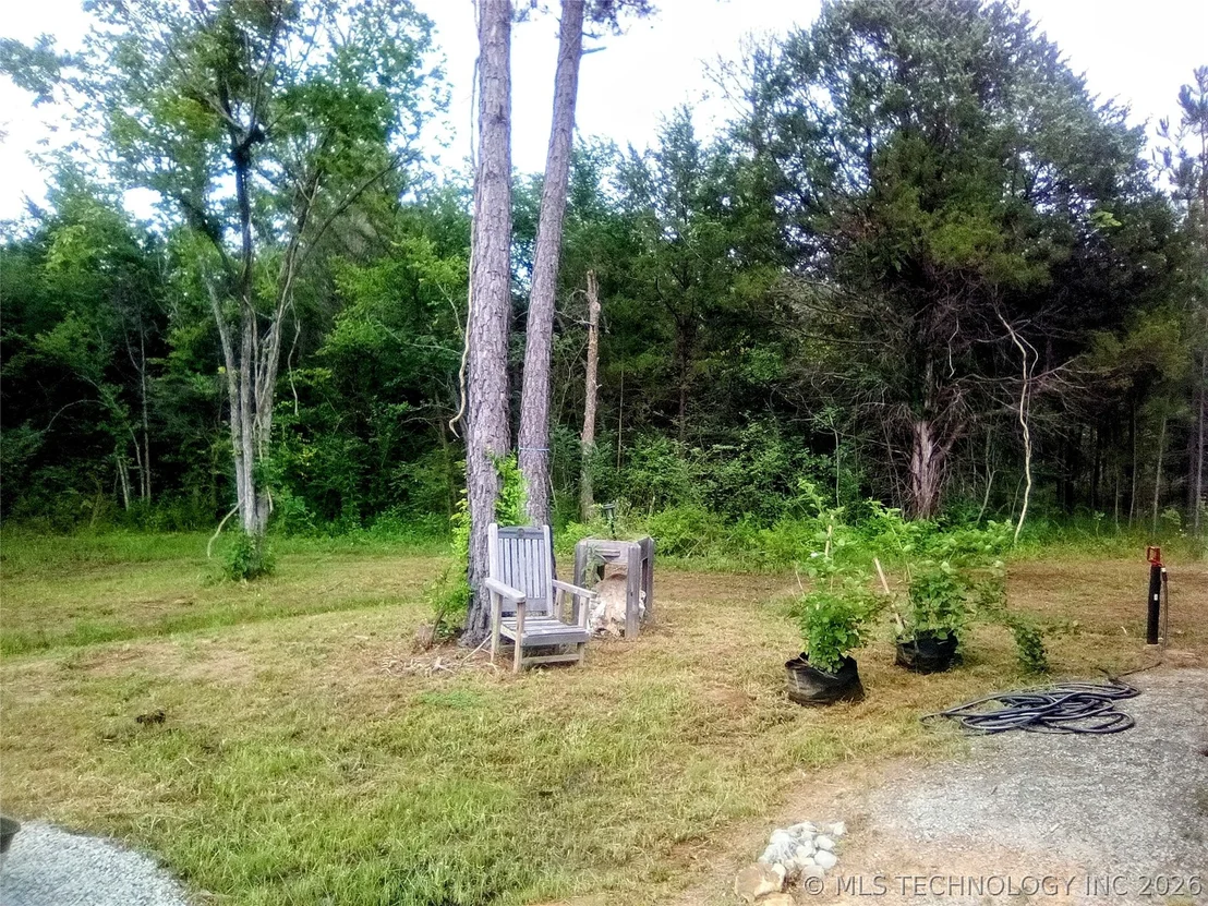 Photo of 21 County Line Road E