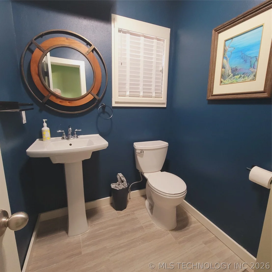 Photo of 105 Lakeview Drive