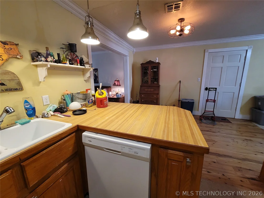Photo of 416036 La Vista Drive