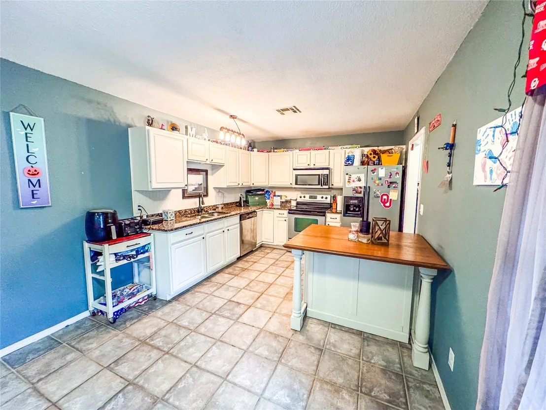 Photo of 70 W Hutson Street