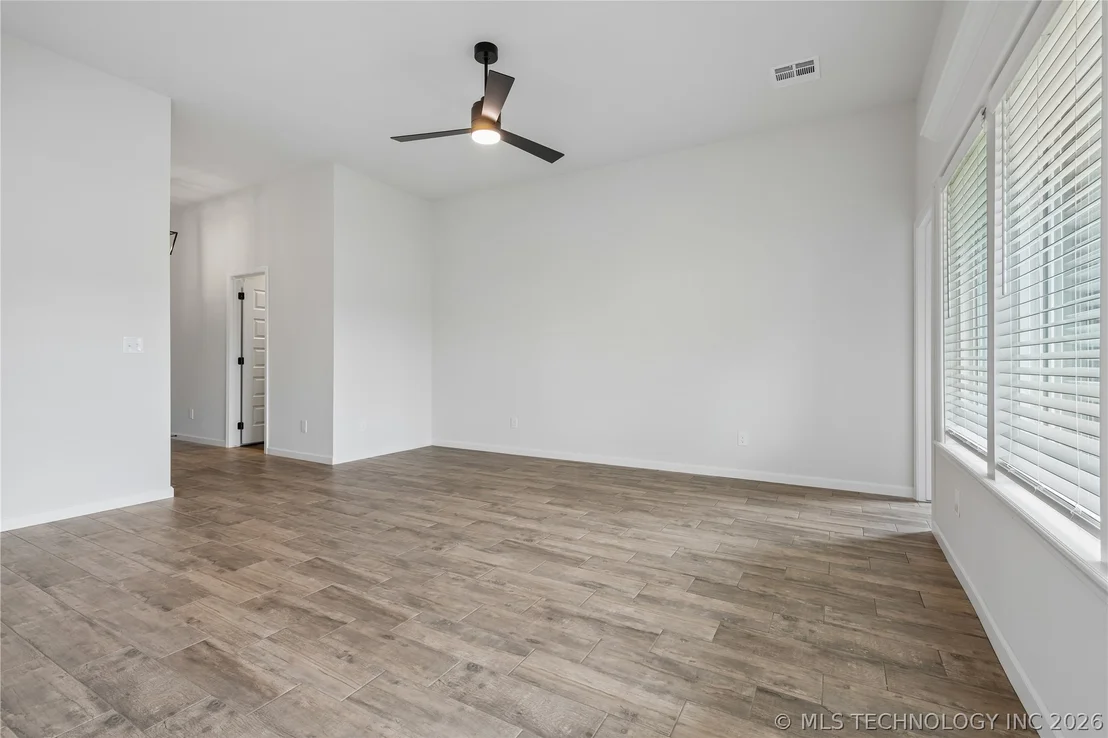 Photo of 1121 E Cherry Street