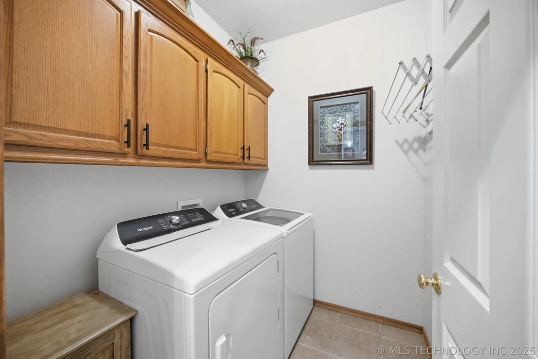 Photo of 2445 Avalon Drive