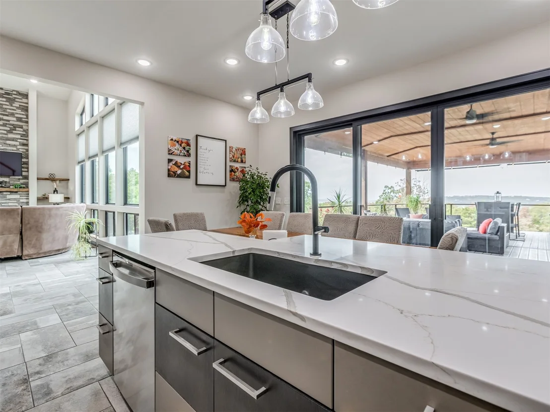 Photo of 1073 Hidden Ridge Road