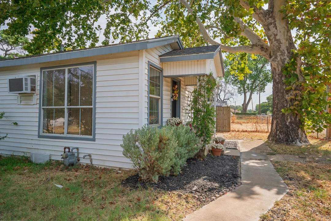 Photo of 608 W Coleman