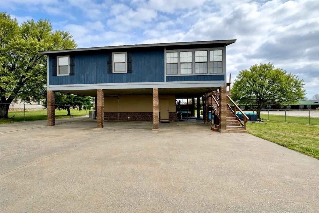 Photo of 8128 Hwy 70B