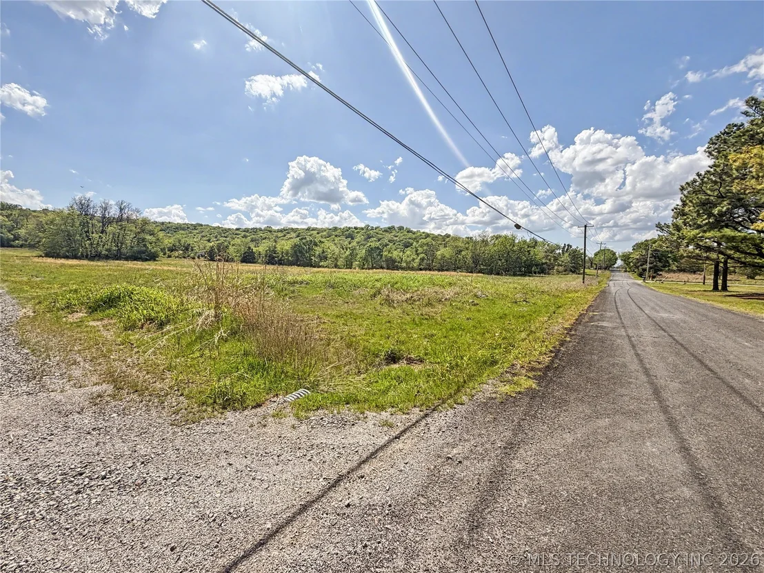 Photo of 428 S Thunder Road