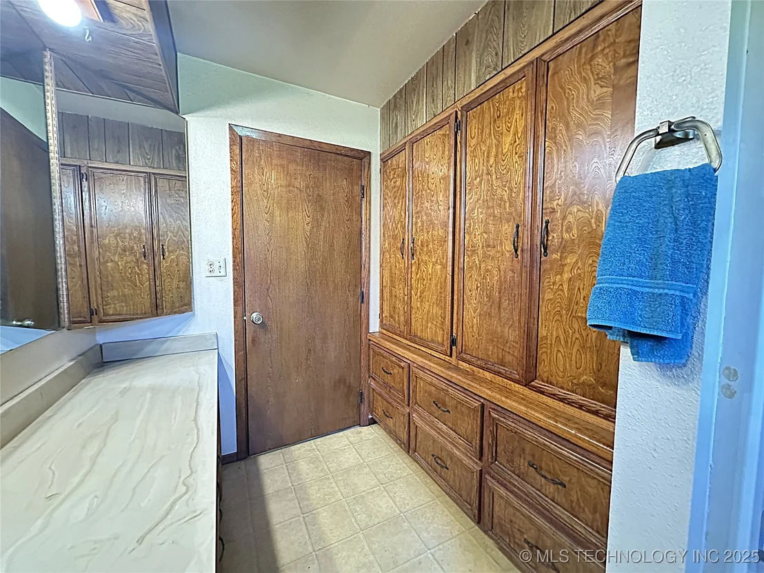 Photo of 511 Stolfa Street SE