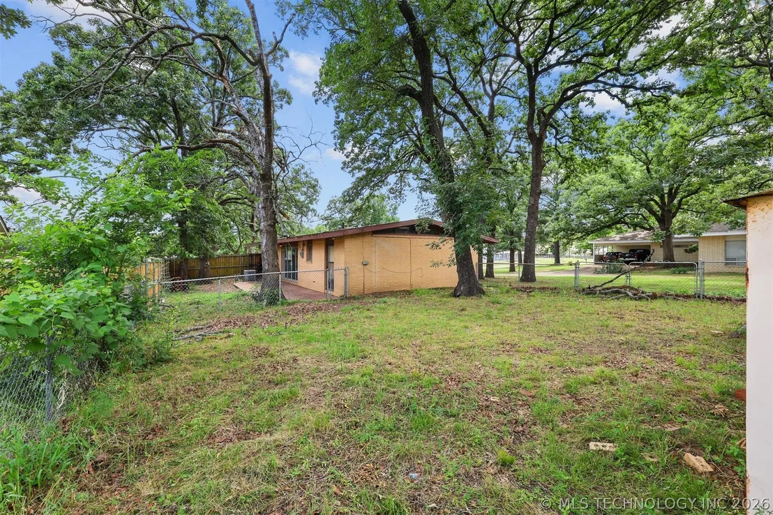 Photo of 1010 Waco Street