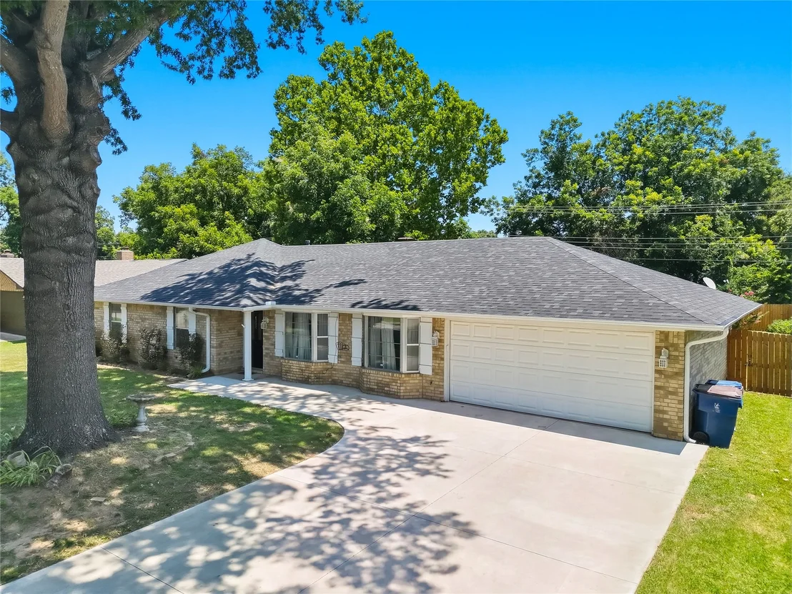 Photo of 8217 Meadow Drive