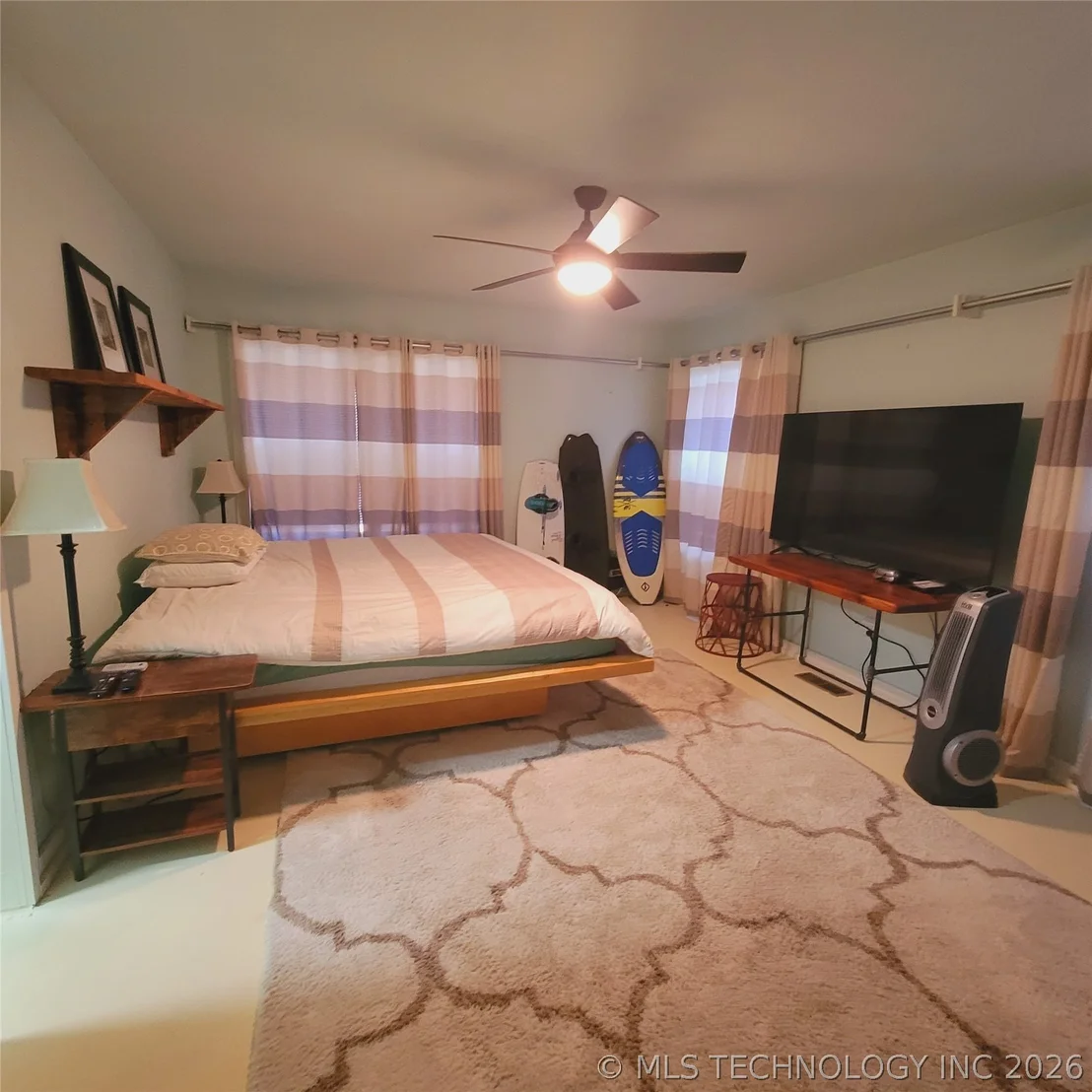 Photo of 105 Lakeview Drive