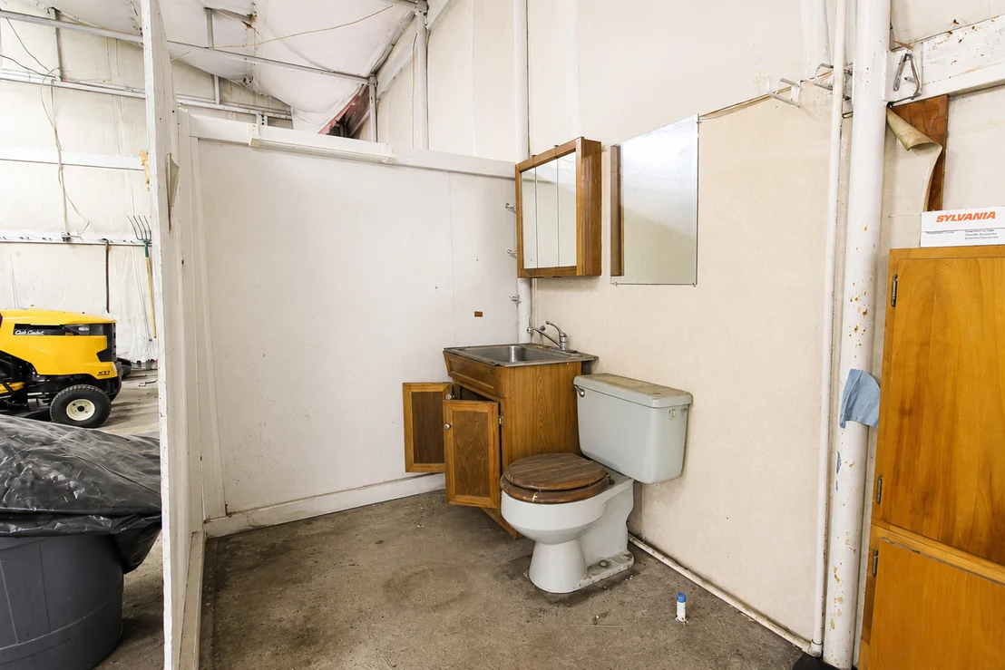 Photo of 3260 Howard Road