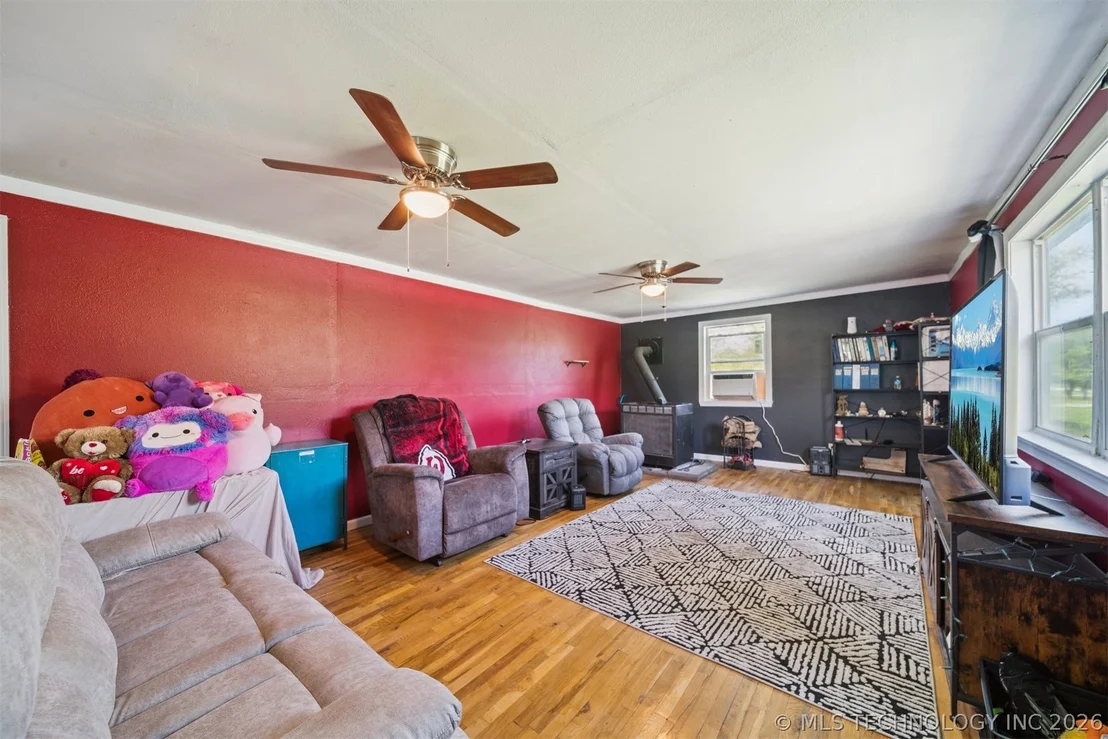 Photo of 237 N Chase Street