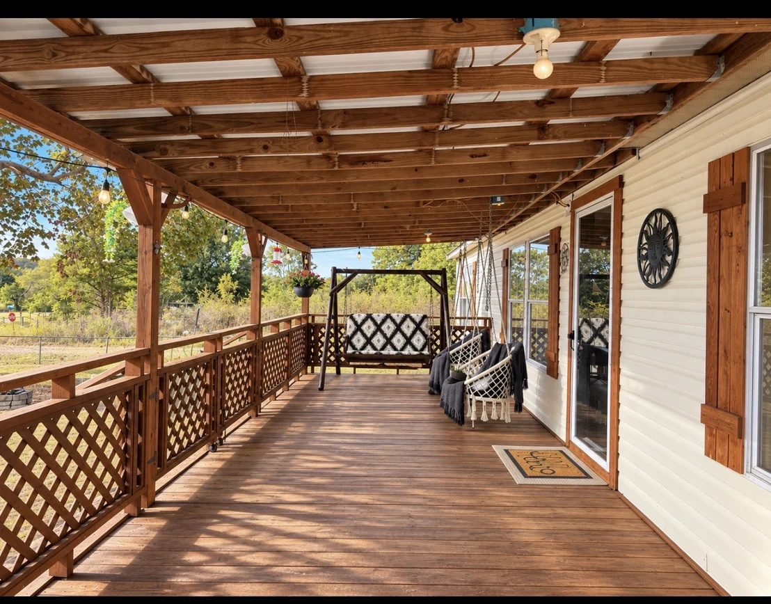 Photo of 10549 W Perry Road