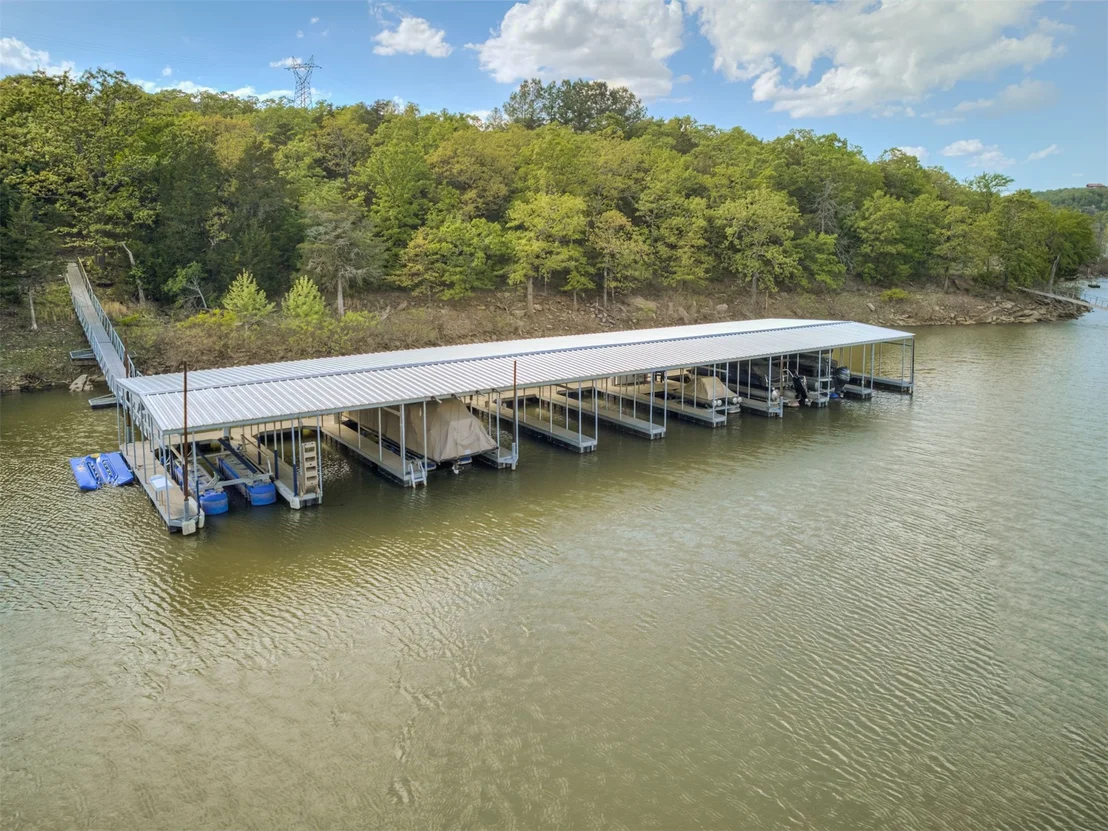 Photo of 1073 Hidden Ridge Road